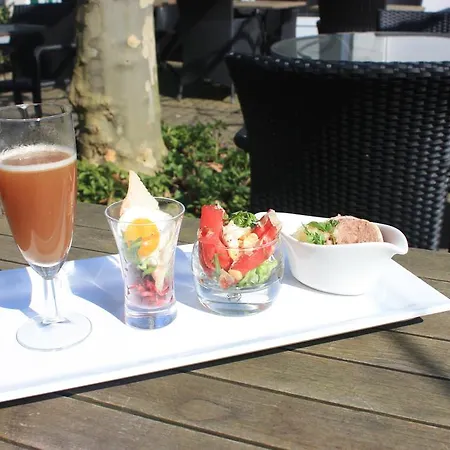 Hotel Restaurant Oolderhof Bv 4*