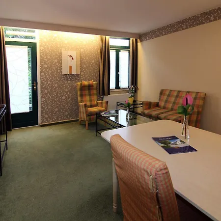 Hotel Restaurant Oolderhof Bv 4*