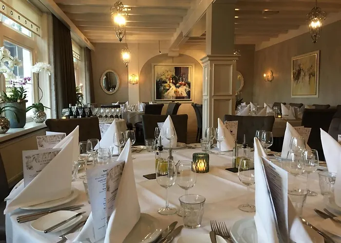 Restaurant Oolderhof Bv فندق 4*